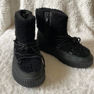 NWOT Pajar sheepskin shearling leather booties 6-6.5 37 eur black